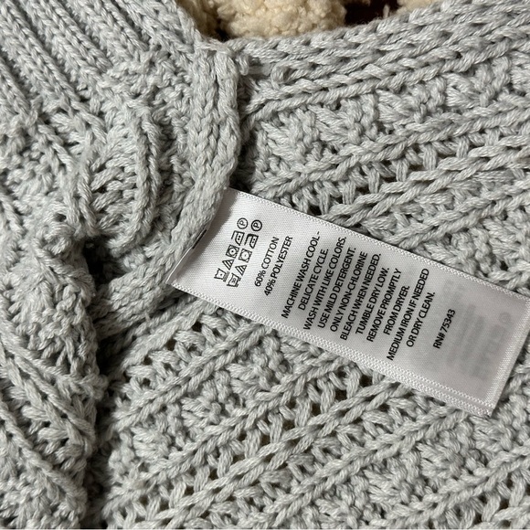 Rachel Zoe Cable Knit Sleeveless Sweater Vest Light Gray - Picture 8 of 10